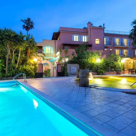 Hotel Eden Park 4*