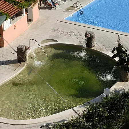 Hotel Eden Park 4*