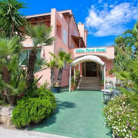 Eden Park 4*