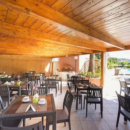 Hotel Eden Park 4*